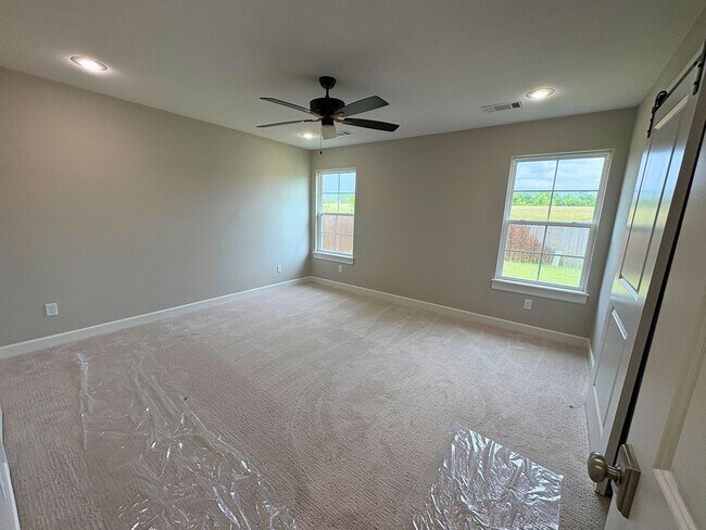 Building Photo - Newly Constructed 3bd/2ba Home!