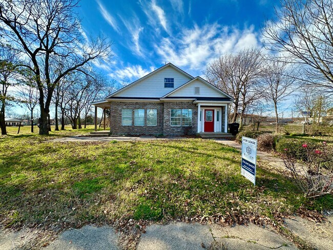 Foto del edificio - Lovely little home for rent in Wills Point!