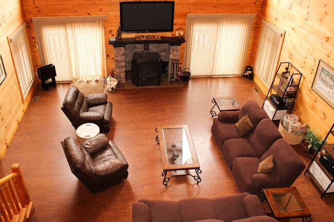 Foto del edificio - 129 Wildberry Dr