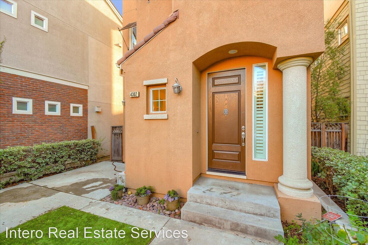 Primary Photo - 3 br, 3 bath House - 4302 Burdick Lane