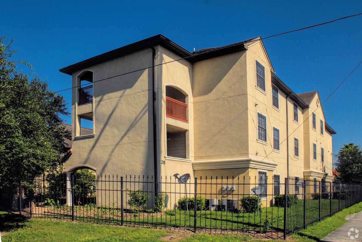 Foto principal - John Goldberg Apartments for Seniors