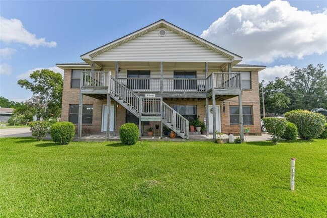 Building Photo - 2546 S Texas Ave