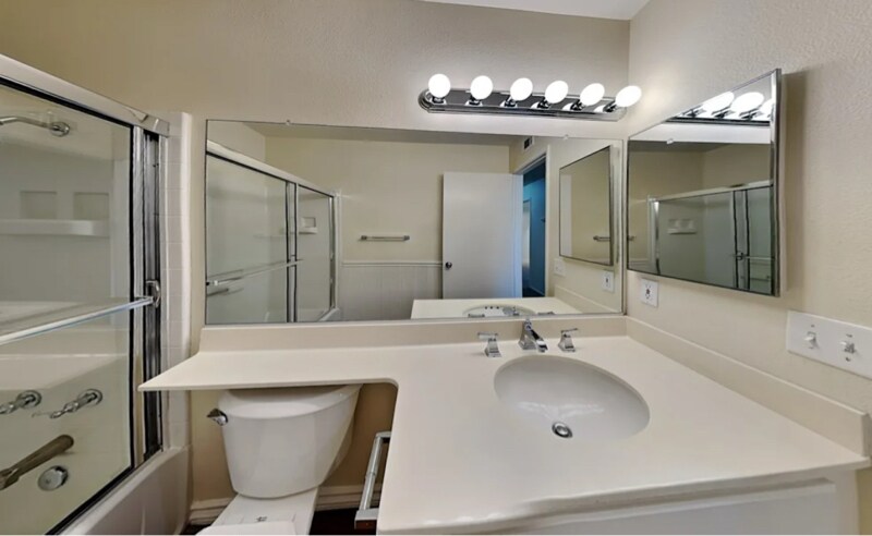 Foto principal - 28205 Orangegrove Ave