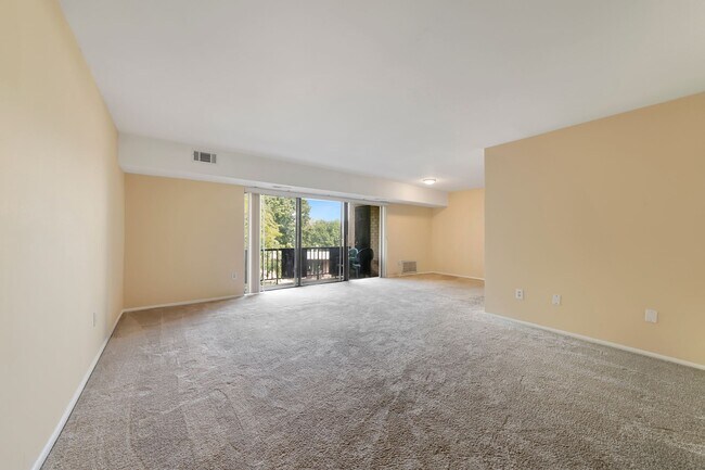 Building Photo - 7857 Enola St