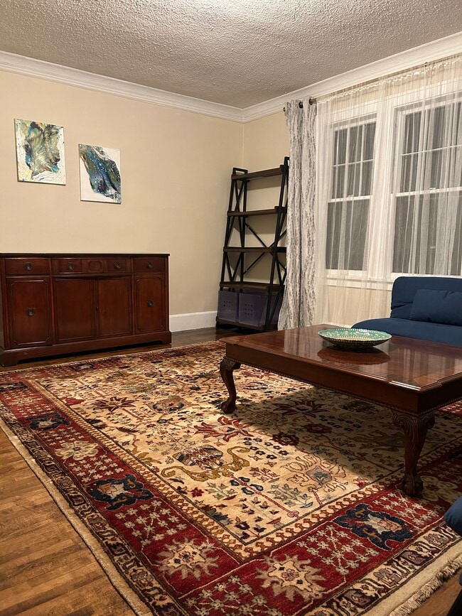 Building Photo - 2508 33rd Ave S