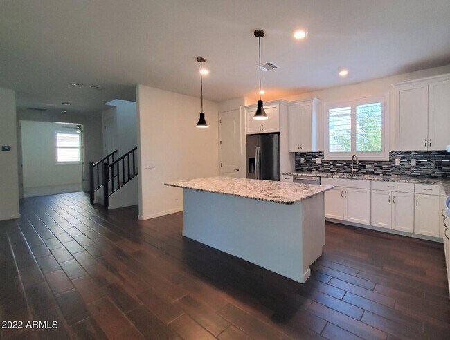 Foto del edificio - 32712 N 50th St