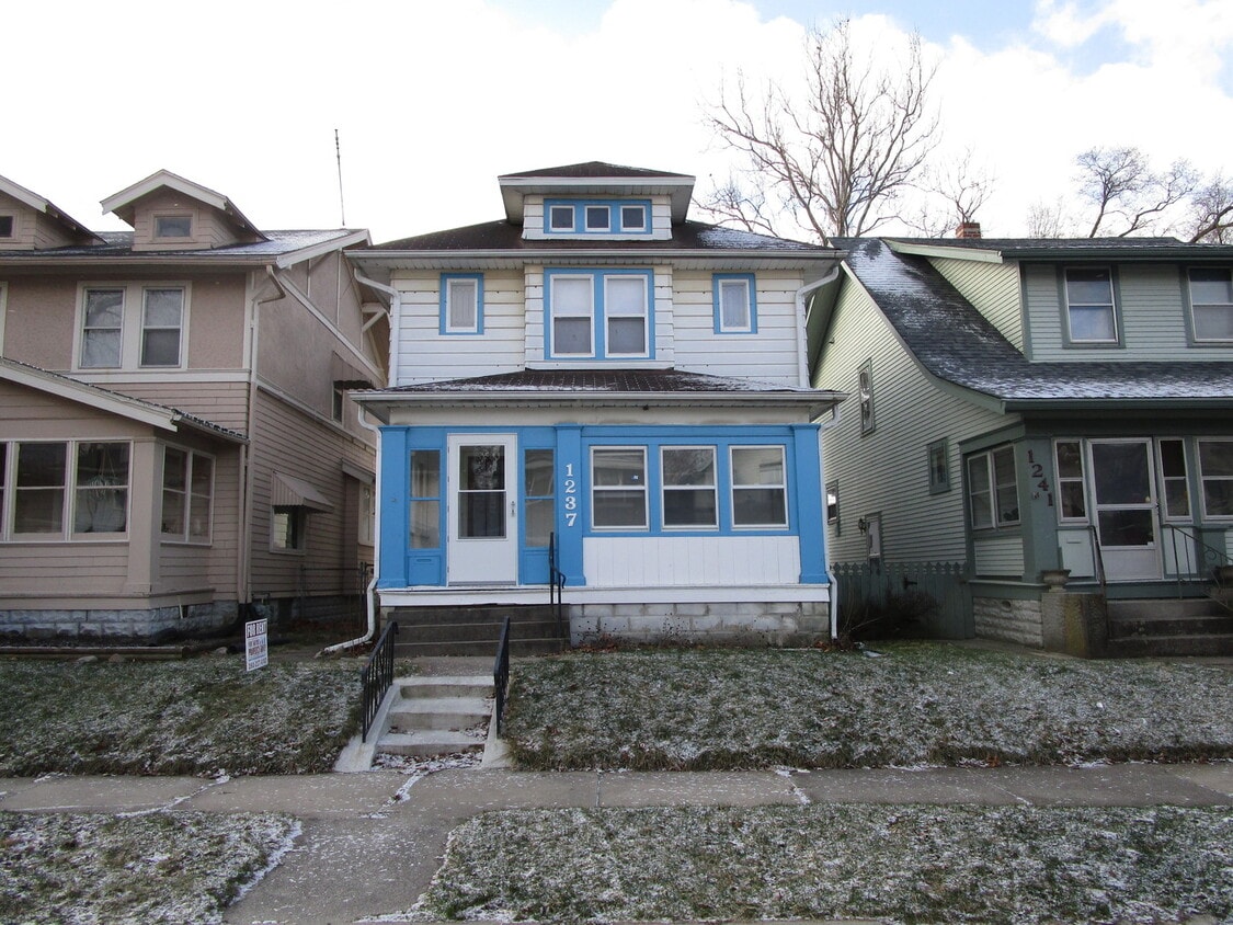 Foto principal - New Listing!!!