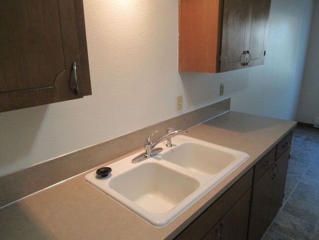 Foto del edificio - One Bedroom Apartment Close to Downtown
