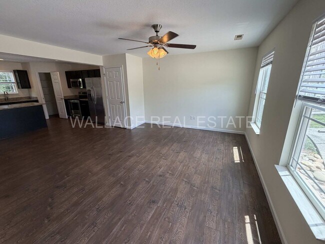 Building Photo - WEST KNOX CEDAR BLUFF AREA 2 BEDROOM 2.5 BATH TOWNHOUSE