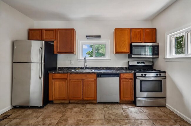 Foto del edificio - 1210 Larchmont Ave