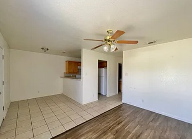 Building Photo - 1301 Chips Dr