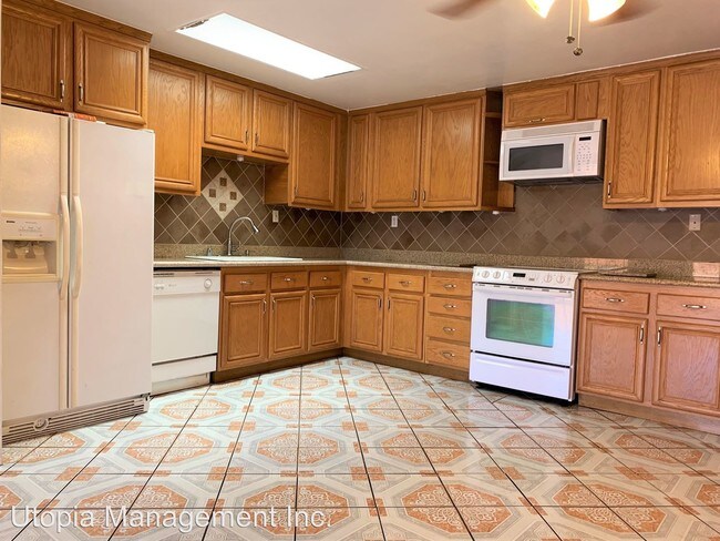 Building Photo - 3 br, 2 bath House - 23412 Via Jacinto