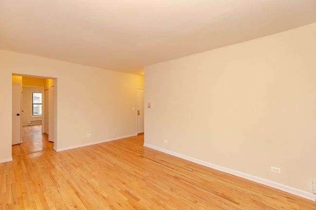 Building Photo - 1714 W Jonquil Terrace