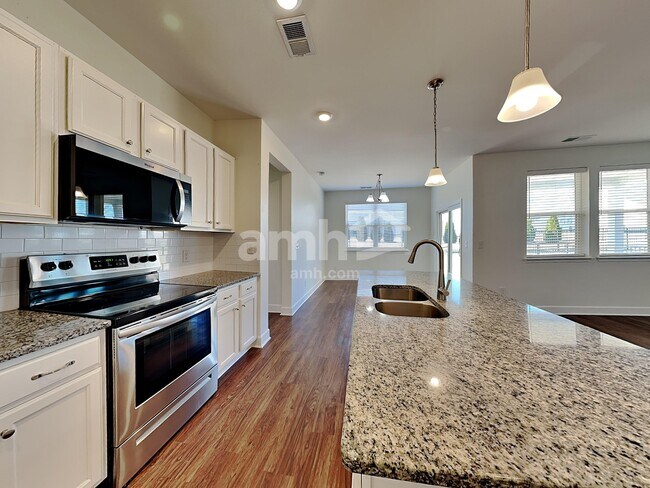 Foto del edificio - 4406 Erabele Dr