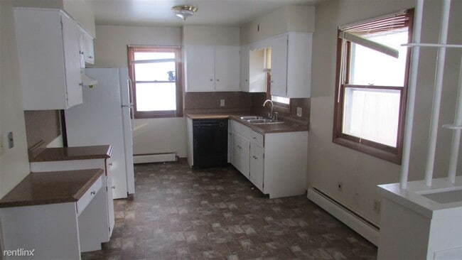 Building Photo - 3564 Goodman Ave SW