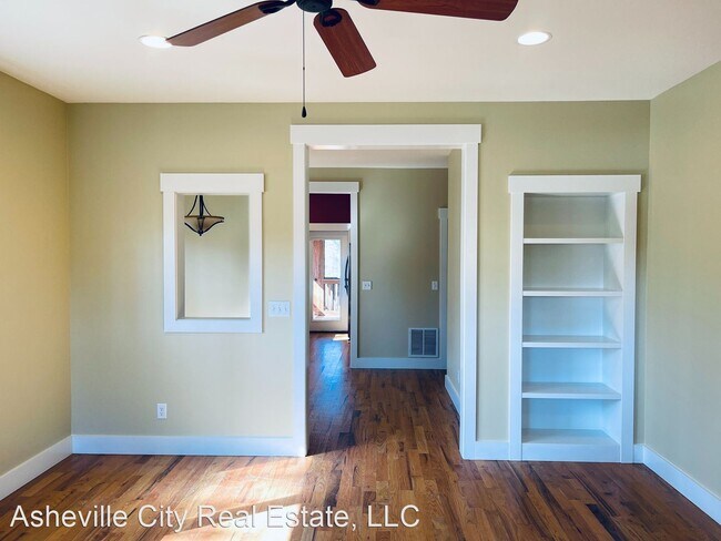Foto del edificio - 3 br, 2 bath House - 32 Mardell Circle