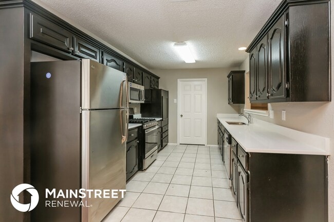 Foto del edificio - 521 Anglebluff Dr