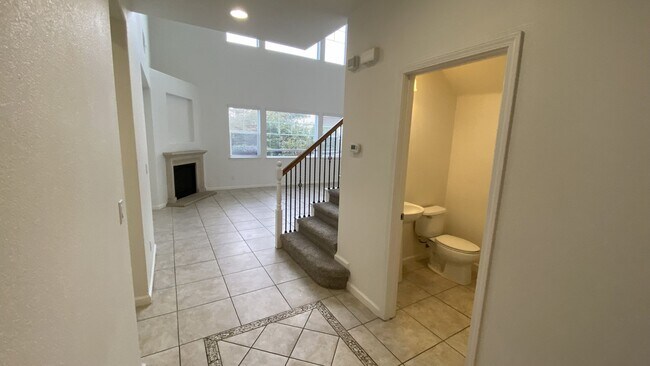 Foto del edificio - Mountain House Home Spacious 4 Bedroom, 3....