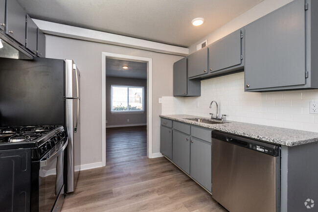 2BR, 1BA - 867SF - Kitchen - Blacklark Apartments