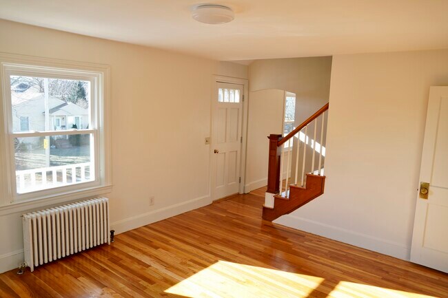 Building Photo - 286 County Rd