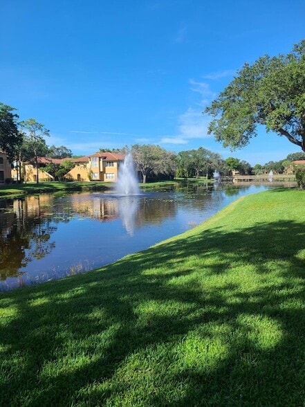 Photo - 4807 Via Palm Lakes Apartment