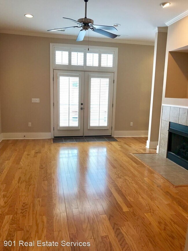 Building Photo - 2 br, 2.5 bath House - 615 Denmark Drive #204