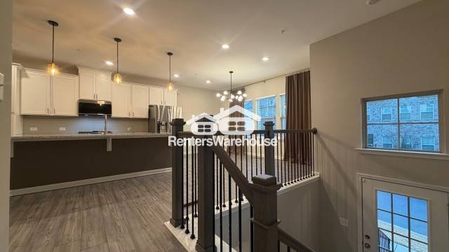 Foto del edificio - 328 Commons Ave