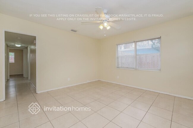 Foto del edificio - 1329 Barry St