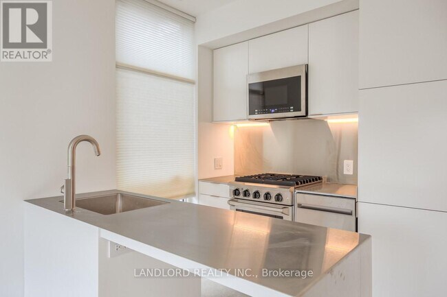 Photo du bâtiment - 429 Brock Ave