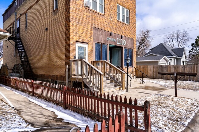 Building Photo - 1110 2nd Ave N