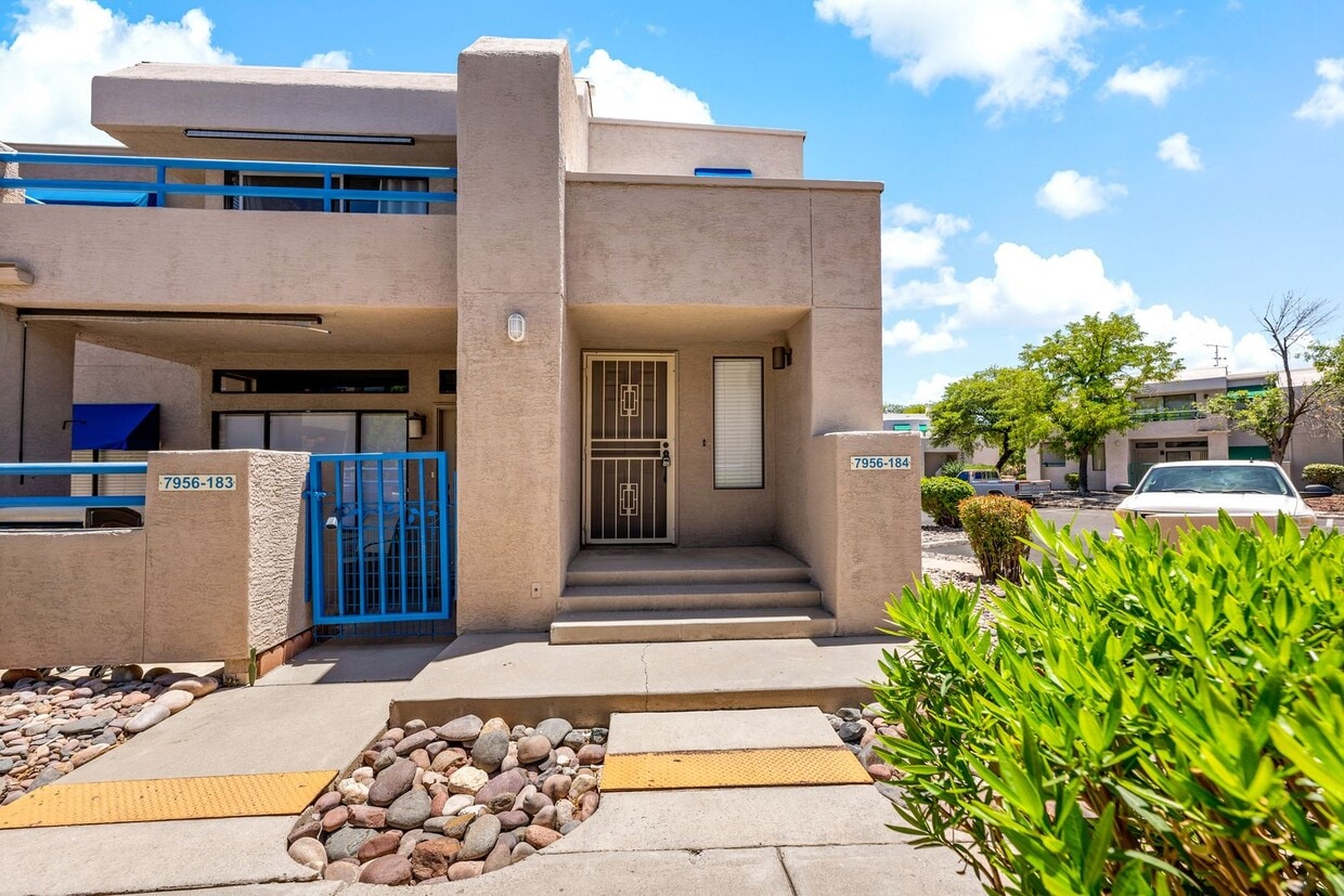 Colette Circle Condo - Colette Circle Condo