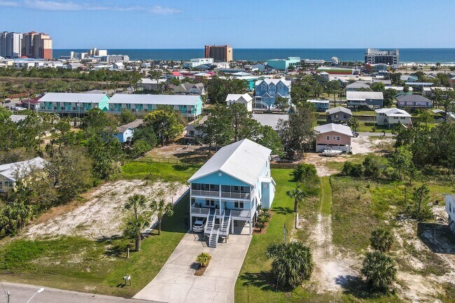 Foto del edificio - 133 Windmill Ridge Road West