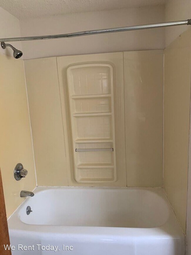 Foto del edificio - 3 br, 1 bath House - 110 S. Raleigh Street