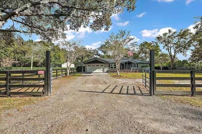 Foto del edificio - 33736 E Lake Joanna Dr