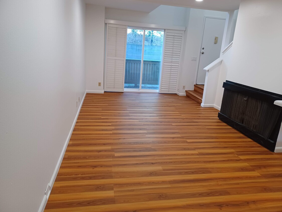 355 Half Moon Ln, Daly City, CA 94015 Townhome Rentals in Daly City