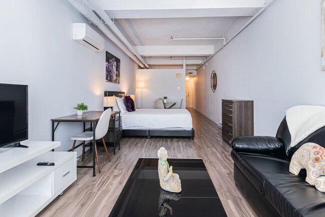 Photo du bâtiment - 6547 Rue de Saint-Vallier