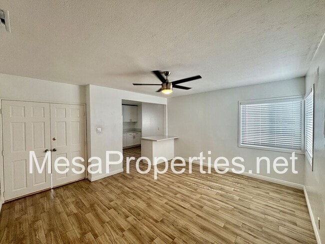 Building Photo - 1481 N Grove Ave