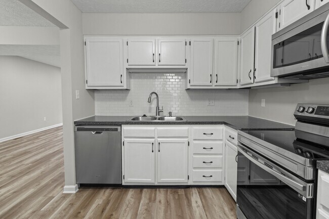 Foto del edificio - 6683 N College Ave