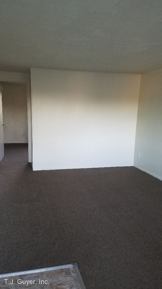 Building Photo - 2 br, 1 bath Apartment - 103 Engle Drive