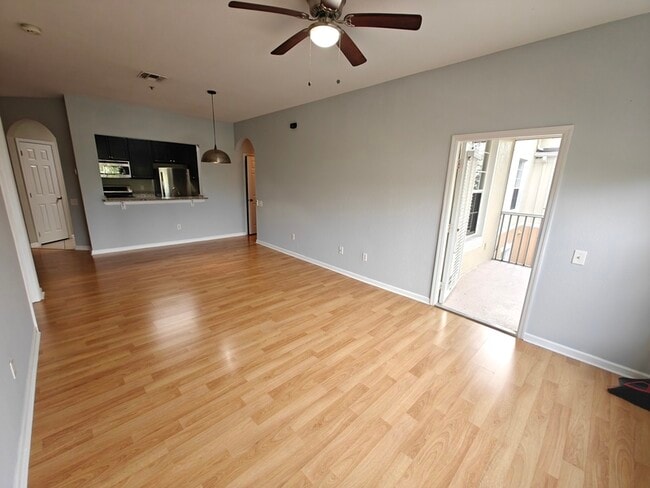 Foto del edificio - 6214 Stevenson Dr