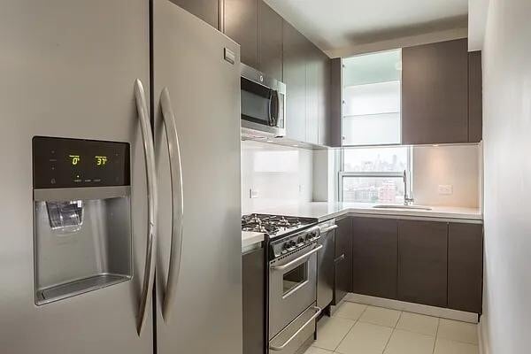 Foto del edificio - 510 W 110th St