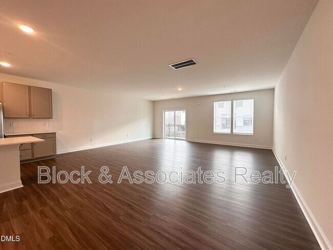 Building Photo - 109 Ailey Brook Way