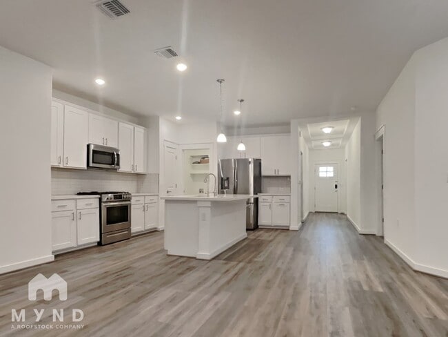 Building Photo - 15307 Grenadine Bloom Cv