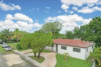 Building Photo - 1521 NW 134th St
