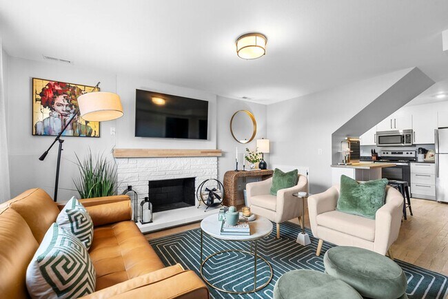 Building Photo - Cozy 2B/1B Unit A I Near Gonzaga/WSU/EWU & 5 Hospitals I Pet Friendly