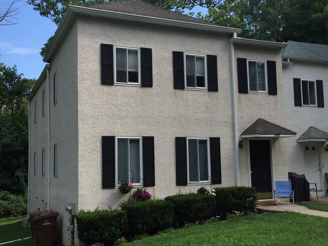 Front of property - 112 Rue Charmille Rd