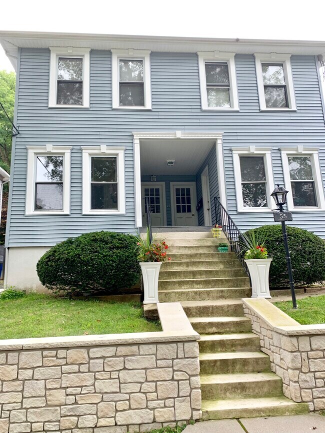 Foto del edificio - 55 Wetmore Ave