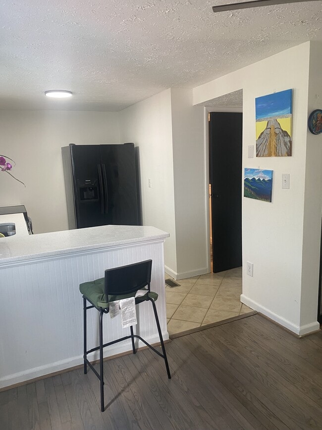 Building Photo - 9223 Redbridge Ct
