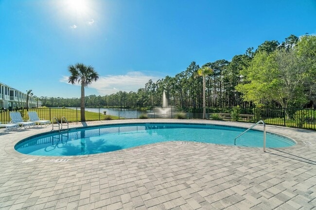 Building Photo - 212 Kara Lake Dr