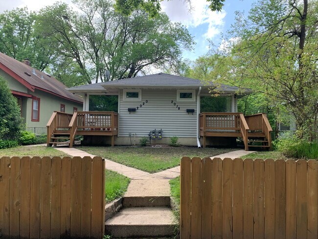 House During the Summer - 2020 26th Ave S